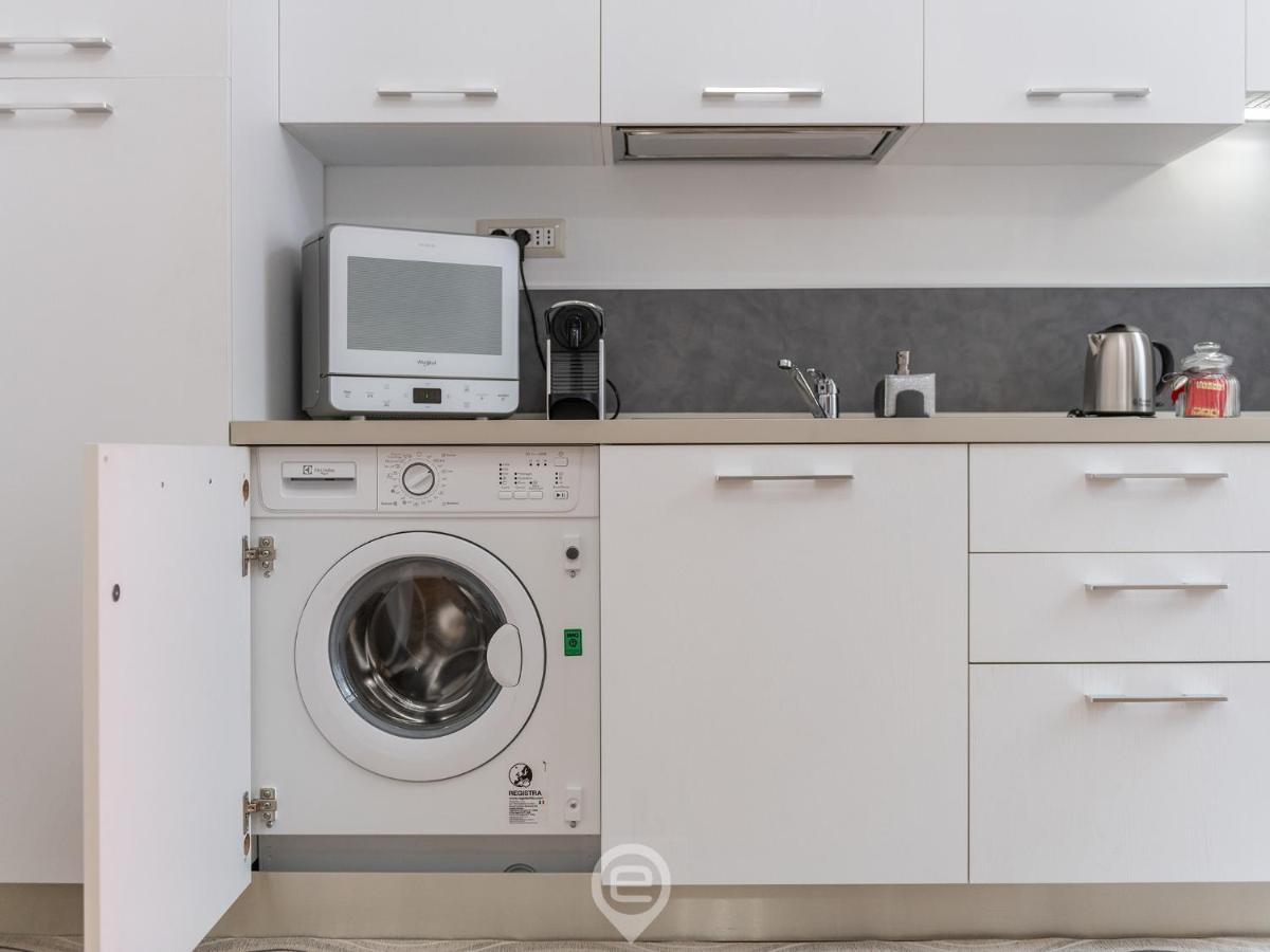 Baylle Residence House Каляри Екстериор снимка
